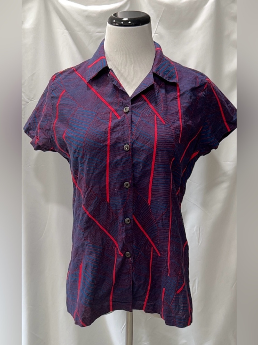 Canoe Club Button Down Shirt Women Size 16 Blue Red Abstract Leaf Short Sleeve